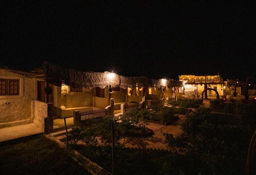 هتل Eswan Island Ecolodge