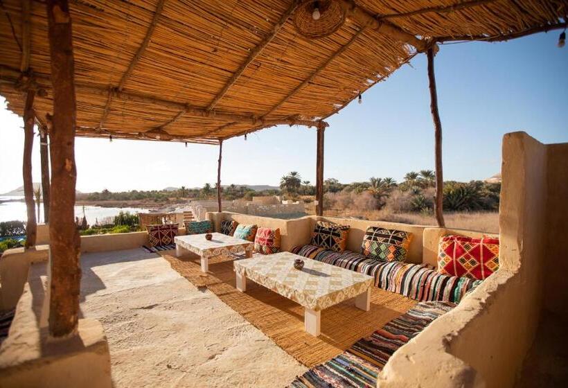 هتل Eswan Island Ecolodge