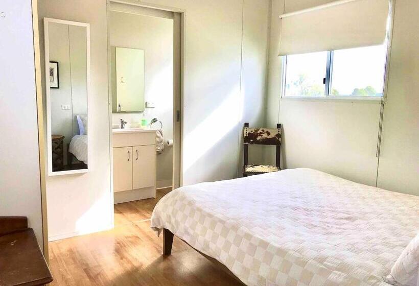 ホテル Evans Hill Cabin