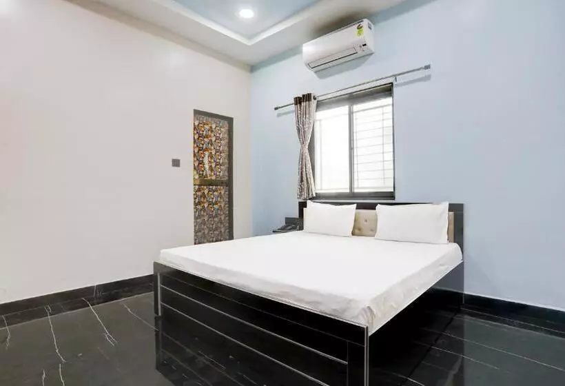 Oyo Hotel Raj Guest House