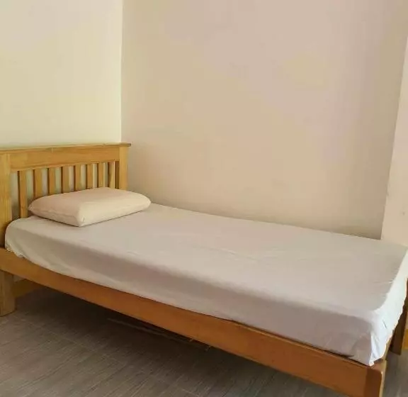 ペンション Chery S Guesthouse