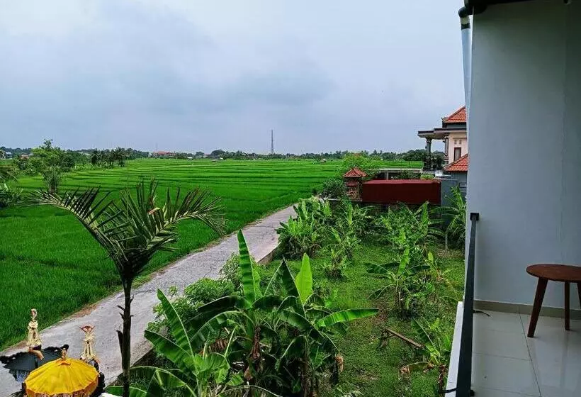 Majatalo Henrynatha Guesthouse