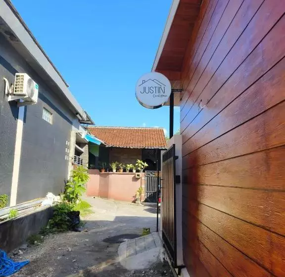 Majatalo Justin Guest House