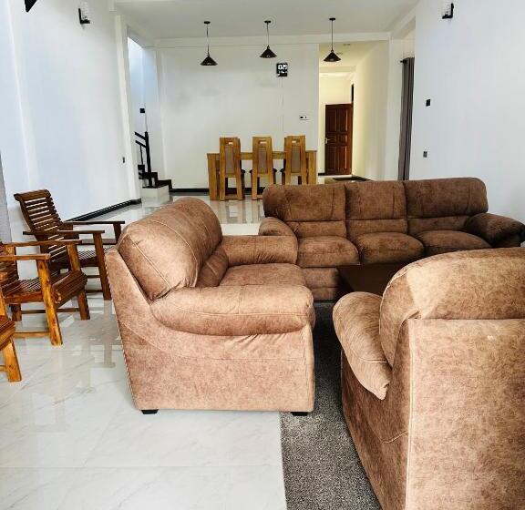 Majatalo The Kandyan Secret Villa   Free Pick Up From Kandy Railway Station