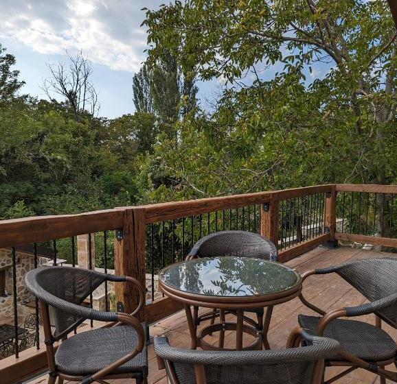 استراحتگاه Kompleks Etno Luks