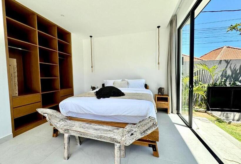 هاستل Nyepi Pagerwesi Villa Bali