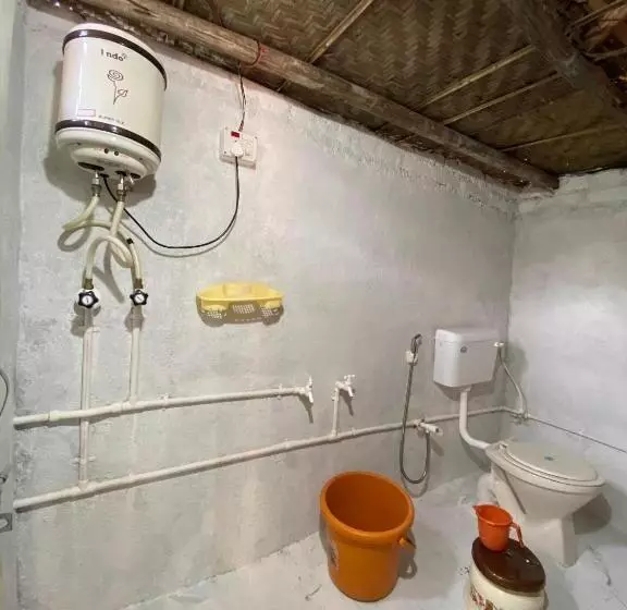 Hotelli Aadhya Home Stay Hampi