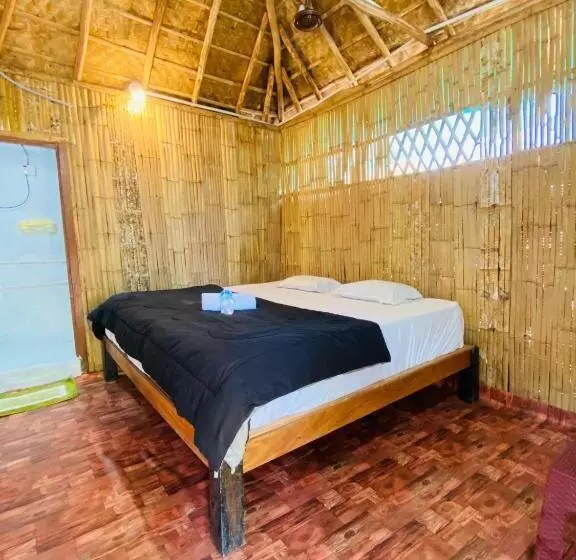 Hotelli Aadhya Home Stay Hampi
