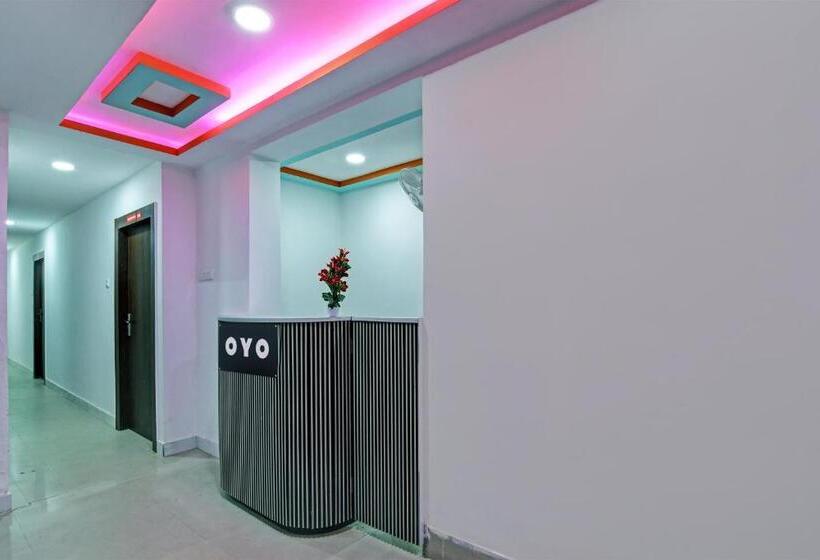 בית מלון כפרי Airport Palace