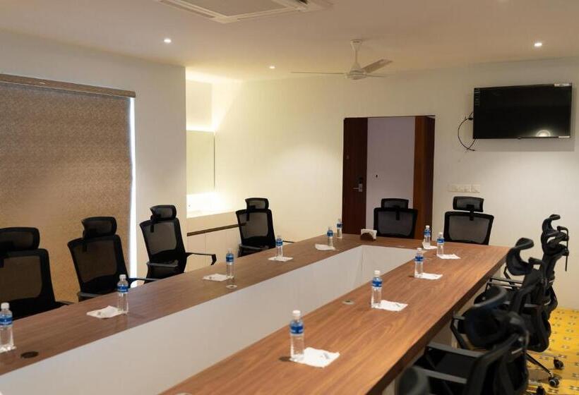 בית מלון כפרי Palcastle Regency