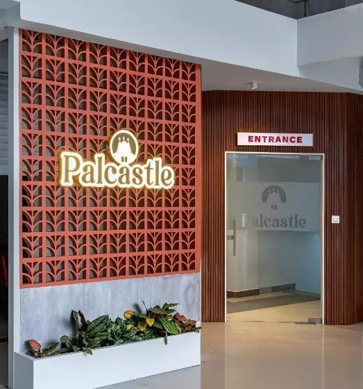 Hotelli Palcastle Regency