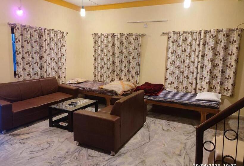 Hotell Paramount Villa