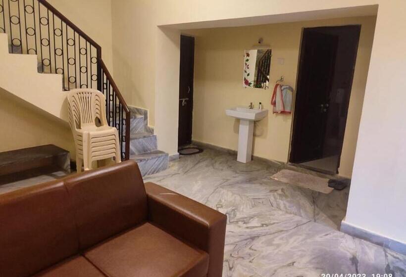 Hotell Paramount Villa