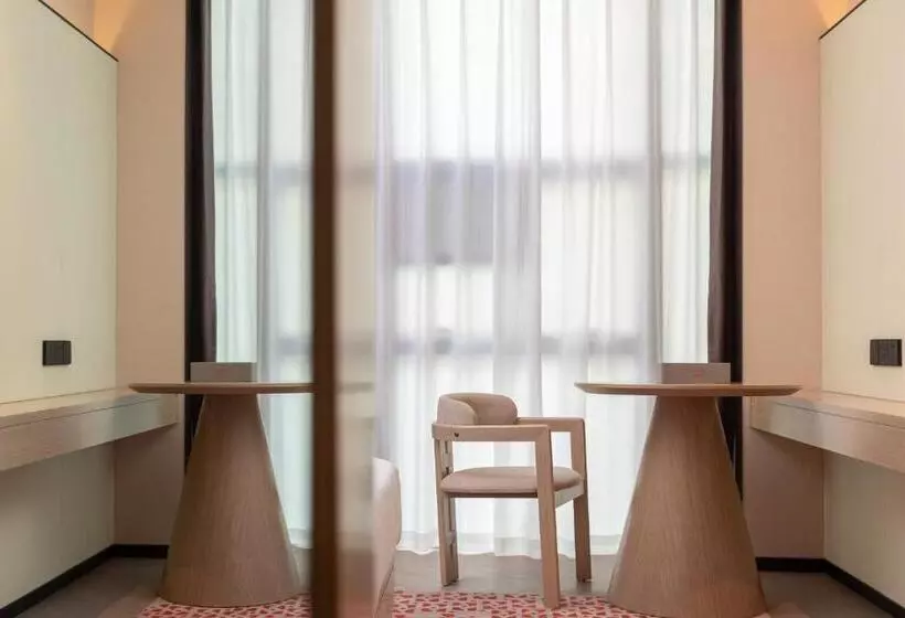 Hotelli Ramada By Wyndham Honghe Kaiyuan