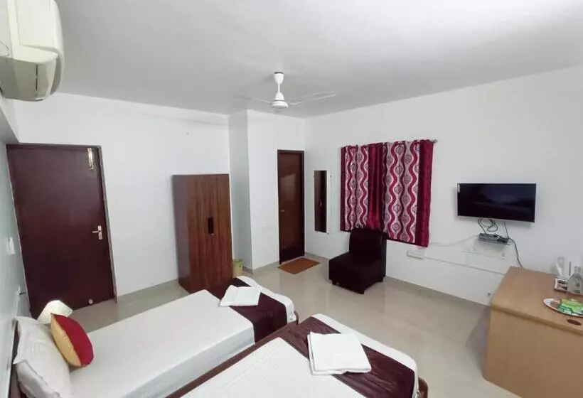 ホテル Ramya Residency Porur