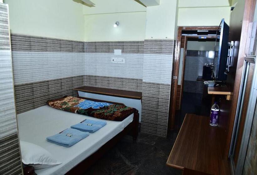 Hotel Sri Manjunatha Comforts