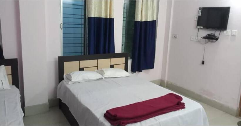 ホテル Srinandini Comfort