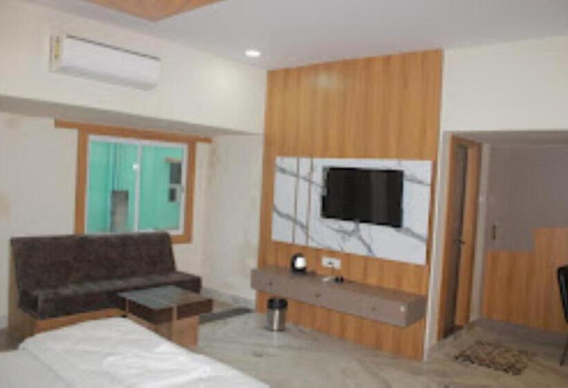 Hotel Suramya Bhawanipatna