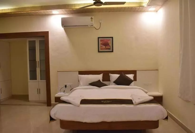 Hotelli Sea Luxe Beach Resort