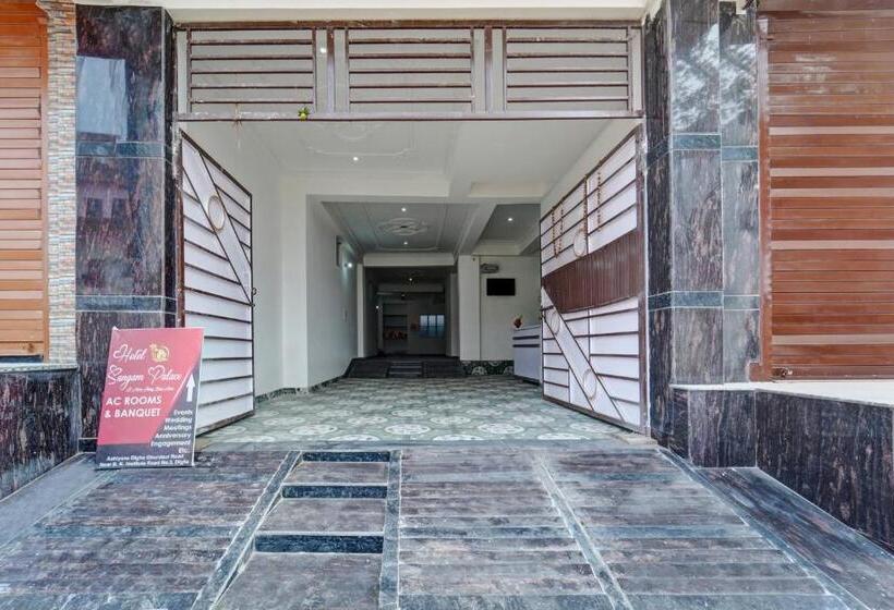 Oyo Flagship Hotel Sangam Palace