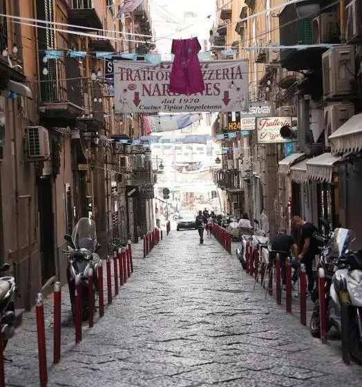 پانسیون Il Salotto Di Chiaia