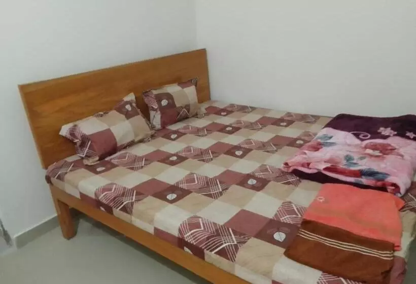 Majatalo Jankivihar Homestay At Prahladghat Within 1km From Shri Ram Mandir