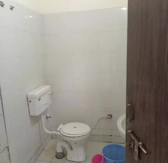 Majatalo Jankivihar Homestay At Prahladghat Within 1km From Shri Ram Mandir