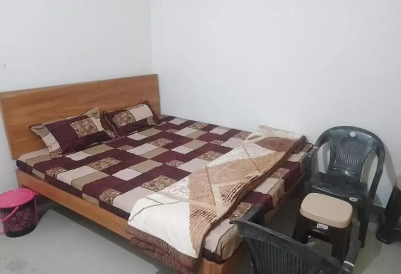 Majatalo Jankivihar Homestay At Prahladghat Within 1km From Shri Ram Mandir