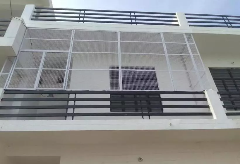 Majatalo Jankivihar Homestay At Prahladghat Within 1km From Shri Ram Mandir