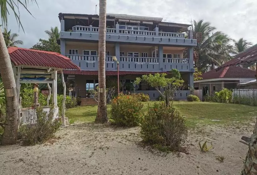 ペンション Tropicasa Siquijor Seafront Guest House