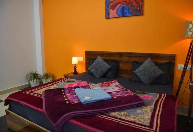ユースホステル Himtrek Stays, Kasol