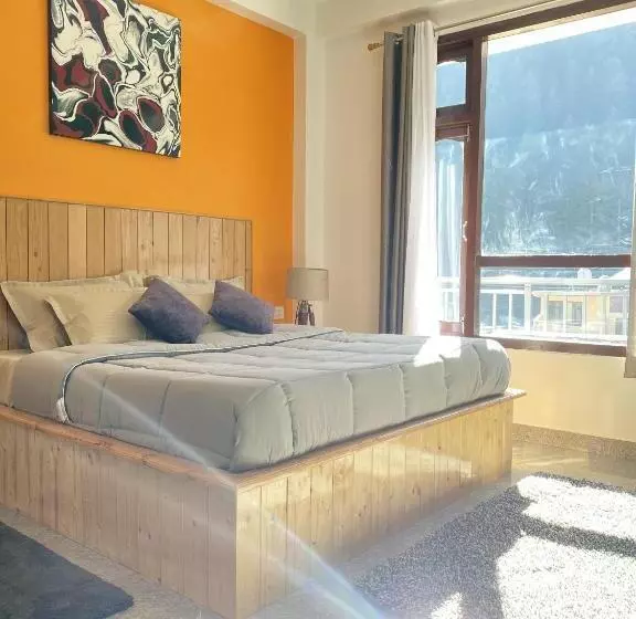 ユースホステル Himtrek Stays, Kasol