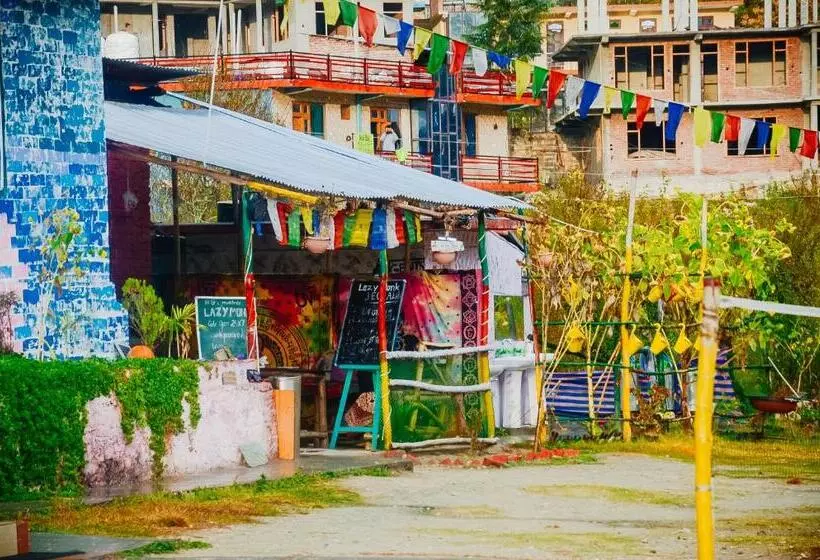 ユースホステル Himtrek Stays, Kasol