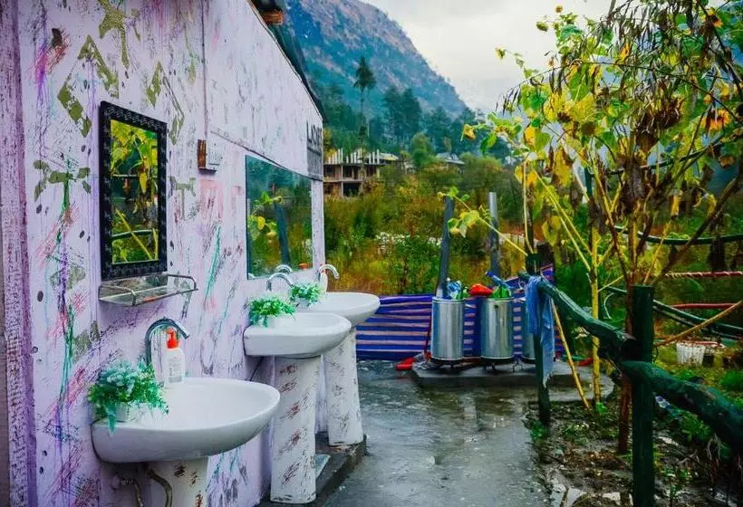 ユースホステル Himtrek Stays, Kasol