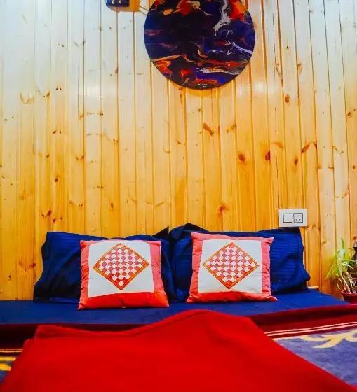 ユースホステル Himtrek Stays, Kasol