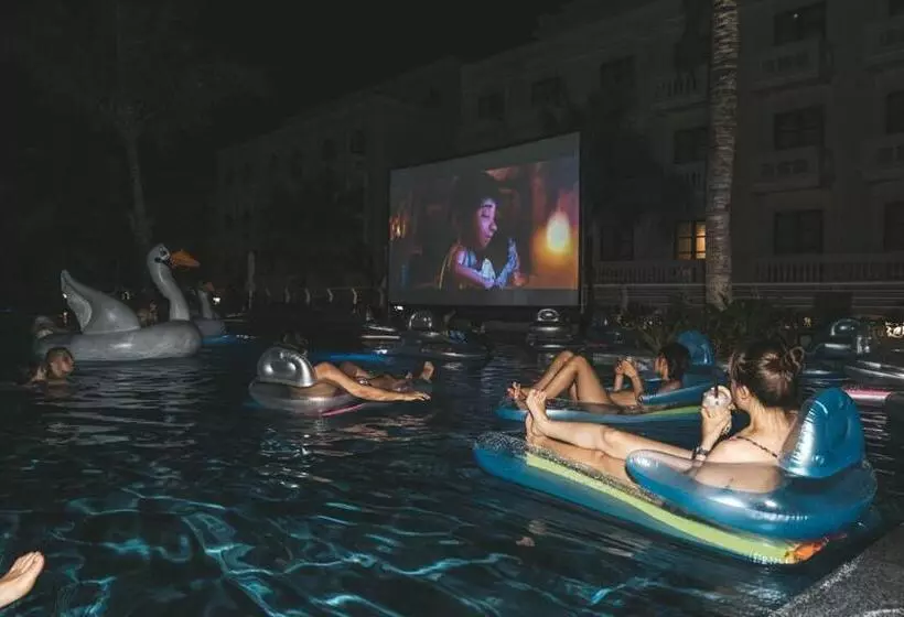 B5 12a03 Phu Quoc Waterfront Hotel Beach Swimming Pool