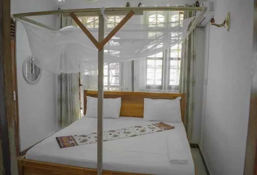 ベッドアンドブレックファースト Sulkhan Serviced Apartment