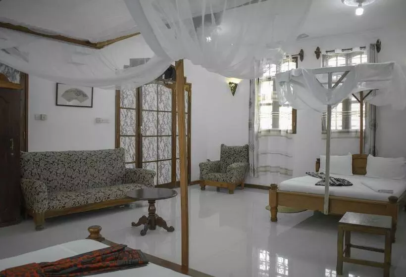 ベッドアンドブレックファースト Sulkhan Serviced Apartment