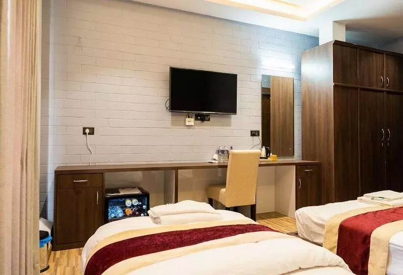 هتل Baranda Restro And Events