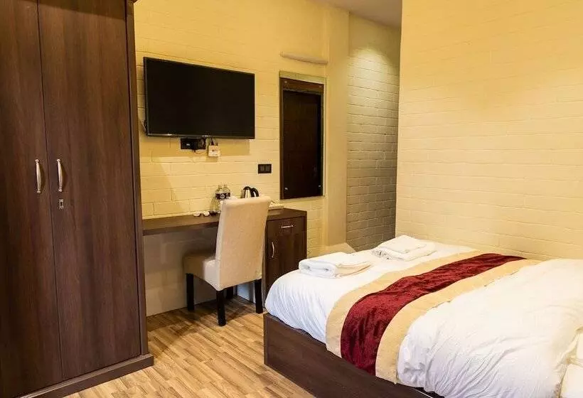 هتل Baranda Restro And Events