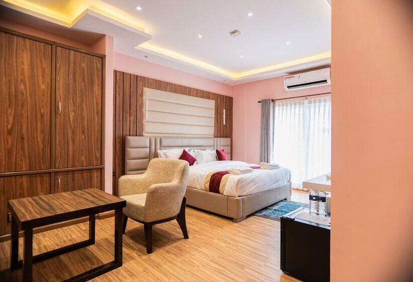 هتل Baranda Restro And Events