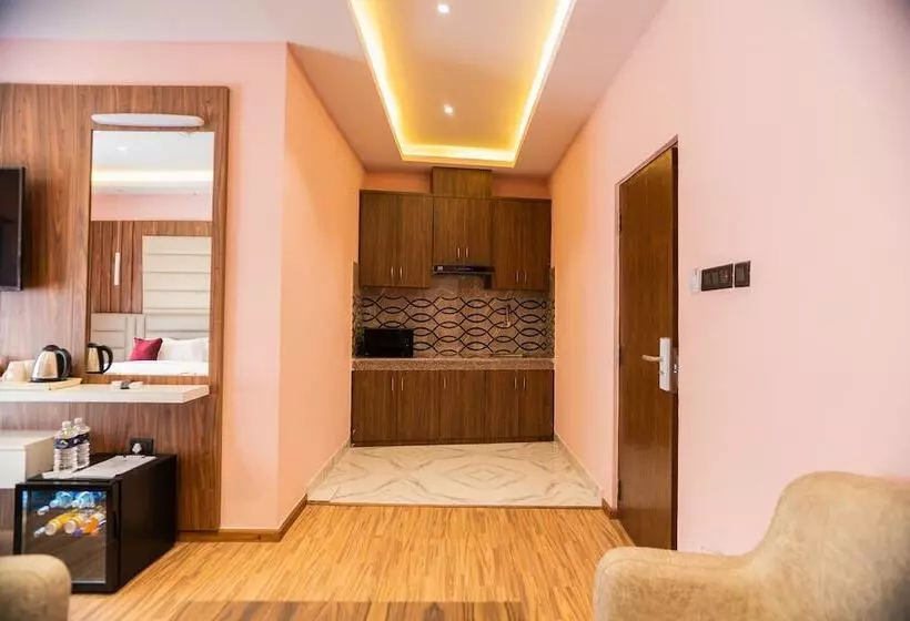 هتل Baranda Restro And Events