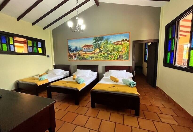 هتل Bora Bora Campestre Los Mangos