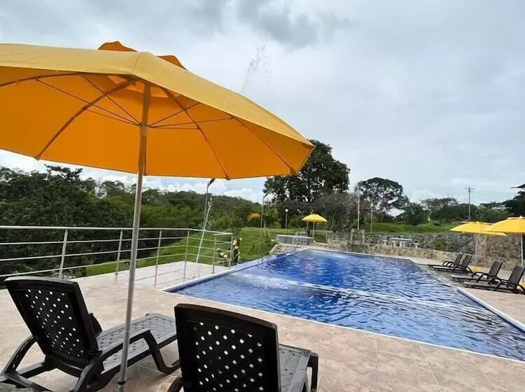 ホテル Bora Bora Campestre Los Mangos