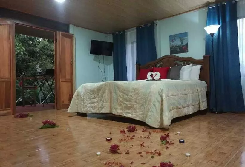 Hotelli Cabinas Ecogarden Arenal