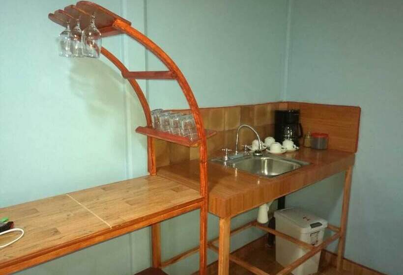 ホテル Cabinas Ecogarden Arenal