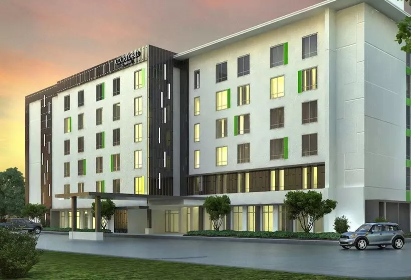 هتل Courtyard By Marriott Lake City