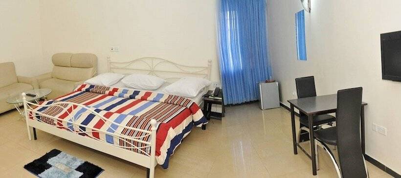 هتل De Castle Luxury Home