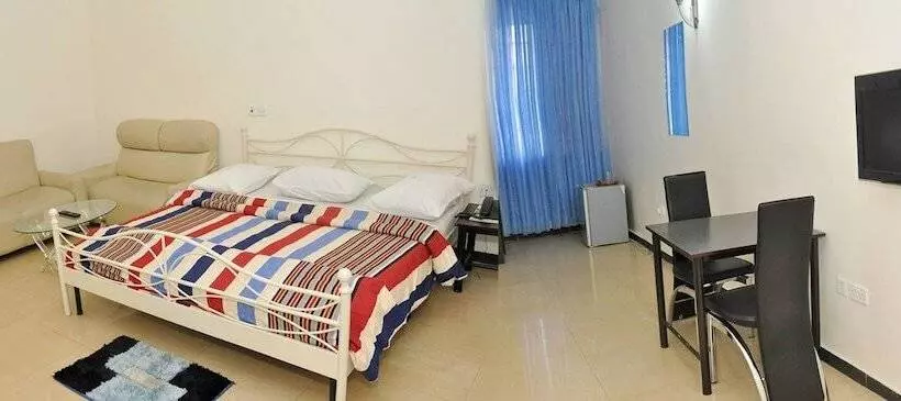 هتل De Castle Luxury Home