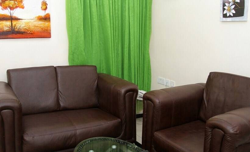 هتل De Castle Luxury Home